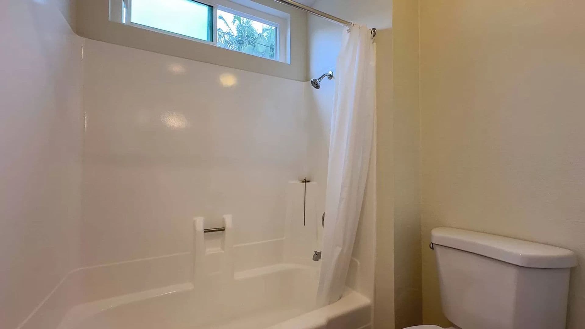 San Diego Apartment: 4170 Texas St - 03