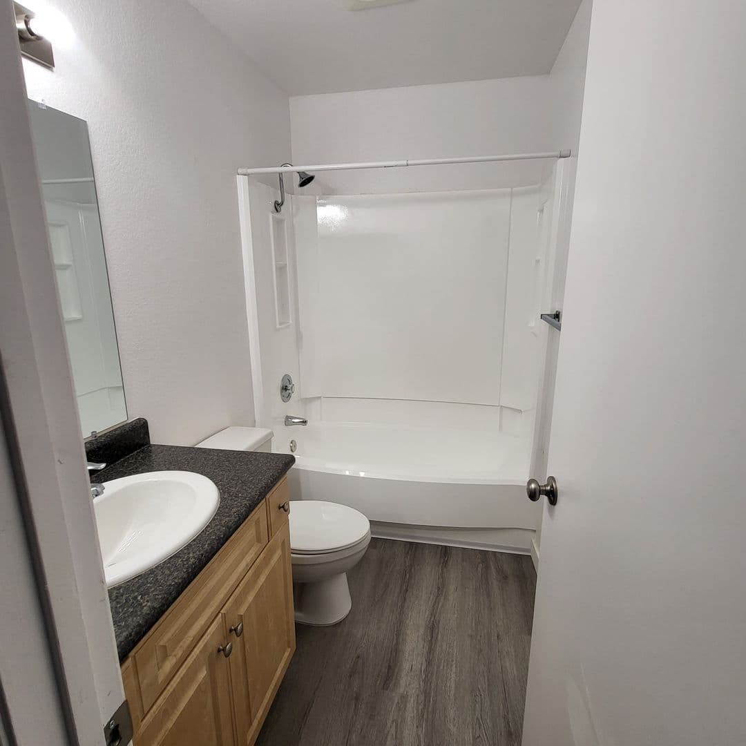 Chula Vista Apartment: 652 Moss St