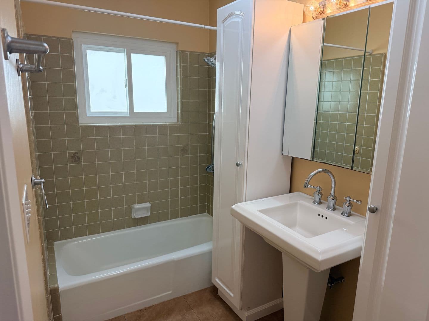 San Diego Apartment: 5847-5849 Mildred St