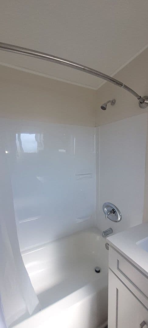 Anaheim Apartment: 119-135 S Fahrion Pl