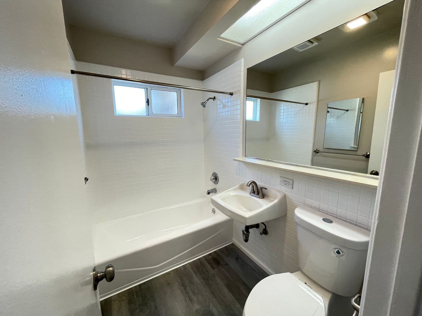 Orange Apartment: 500-565 N Citrus St