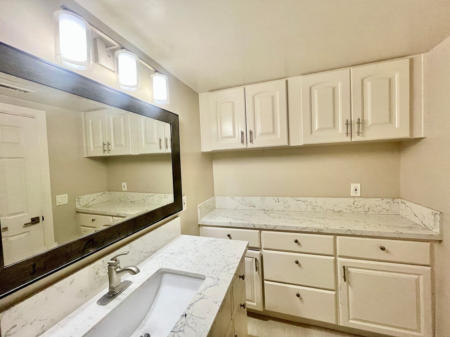 Poway House: 17190 Tam O Shanter Dr