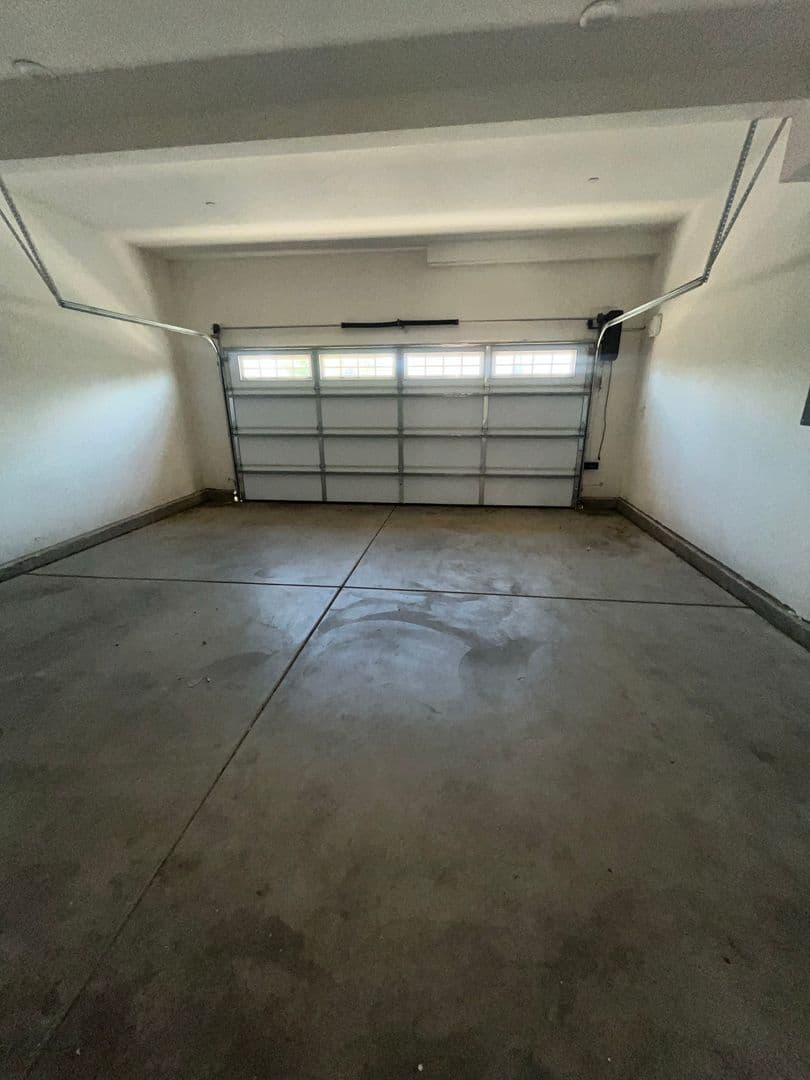 Fontana Apartment: 9223 Cypress Ave