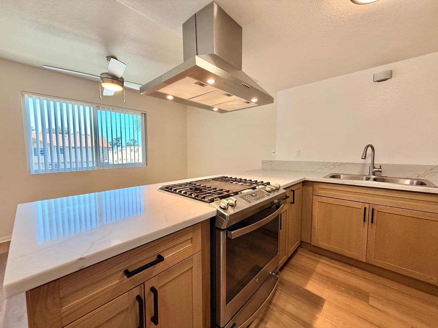 Imperial Beach Apartment: 1300 Holly Avenue