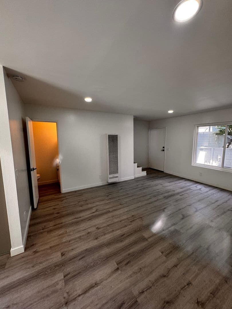 Huntington Beach Apartment: 7681 Ellis Ave