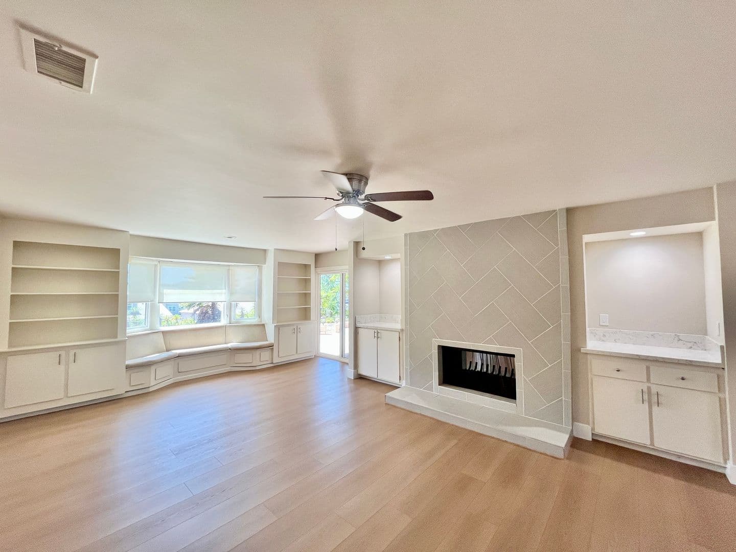 Poway House: 17190 Tam O Shanter Dr