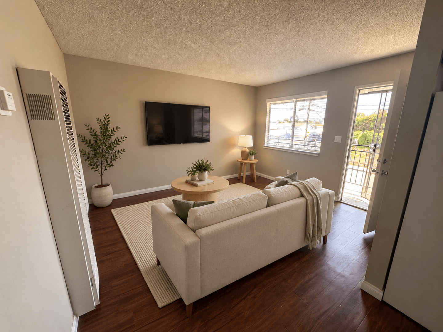 Imperial Beach Apartment: 1490 Hemlock Ave