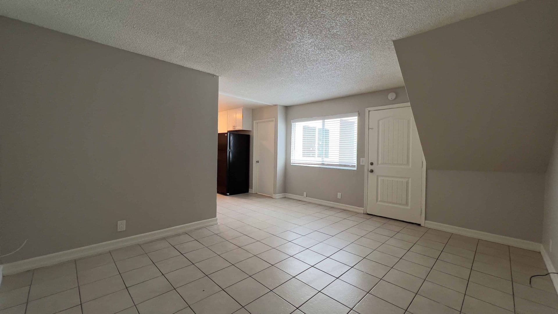 San Diego Apartment: 4057 Marlborough Ave