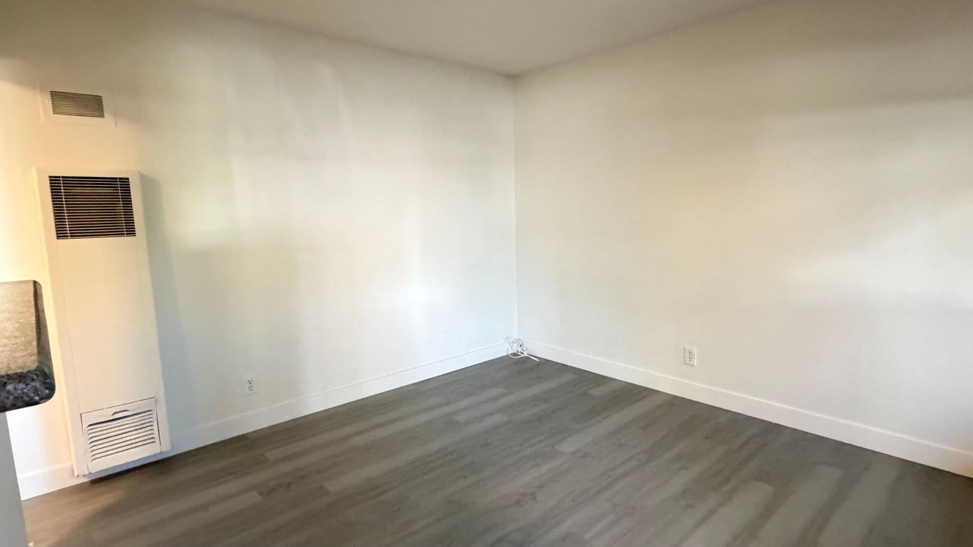 Bell Gardens Apartment: 5804 Gage Ave
