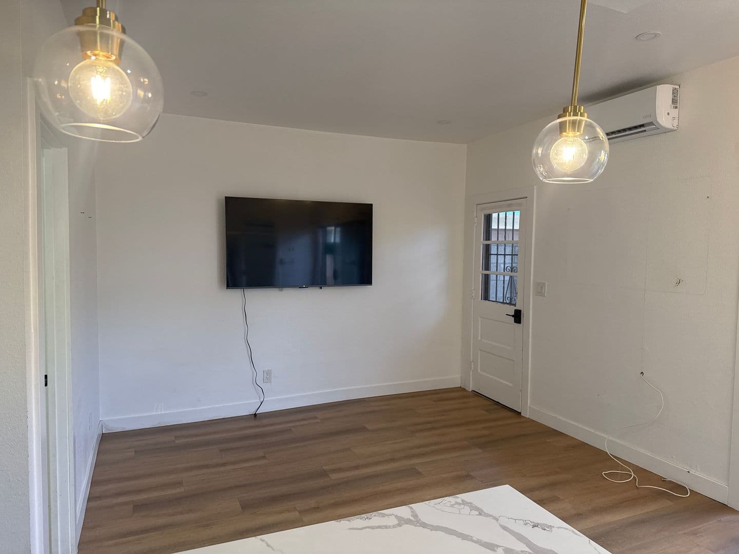 Chula Vista Apartment: 54-58 Smith Ave
