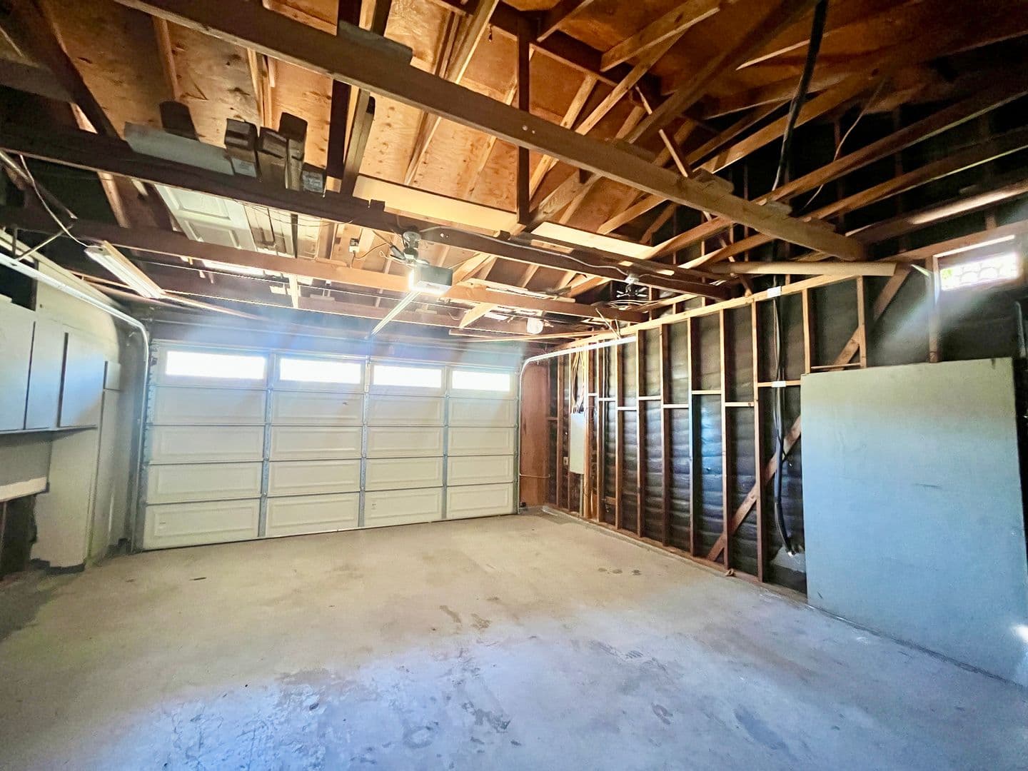 Poway House: 17190 Tam O Shanter Dr