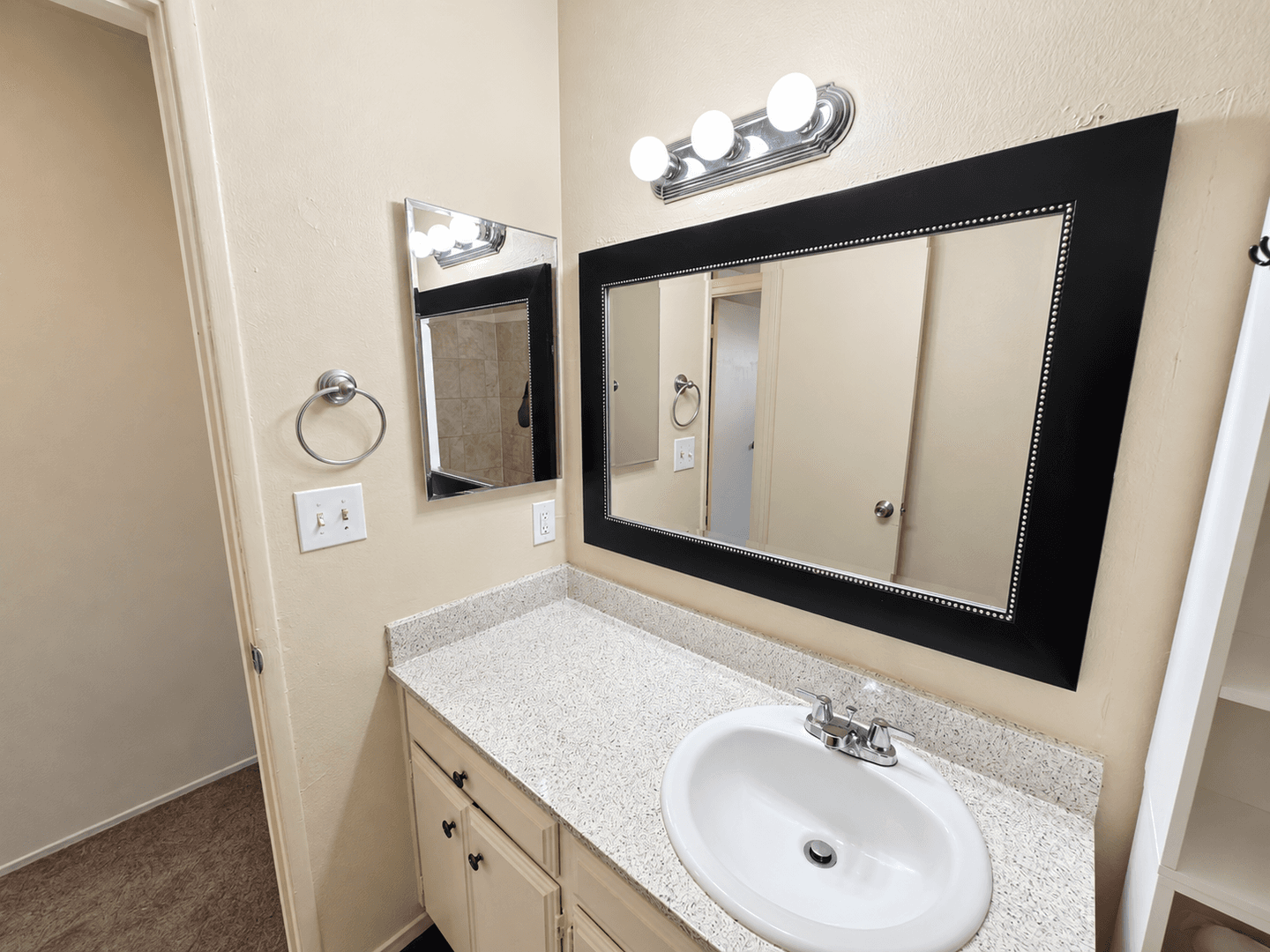 San Diego Apartment: 4311 Winona Avenue