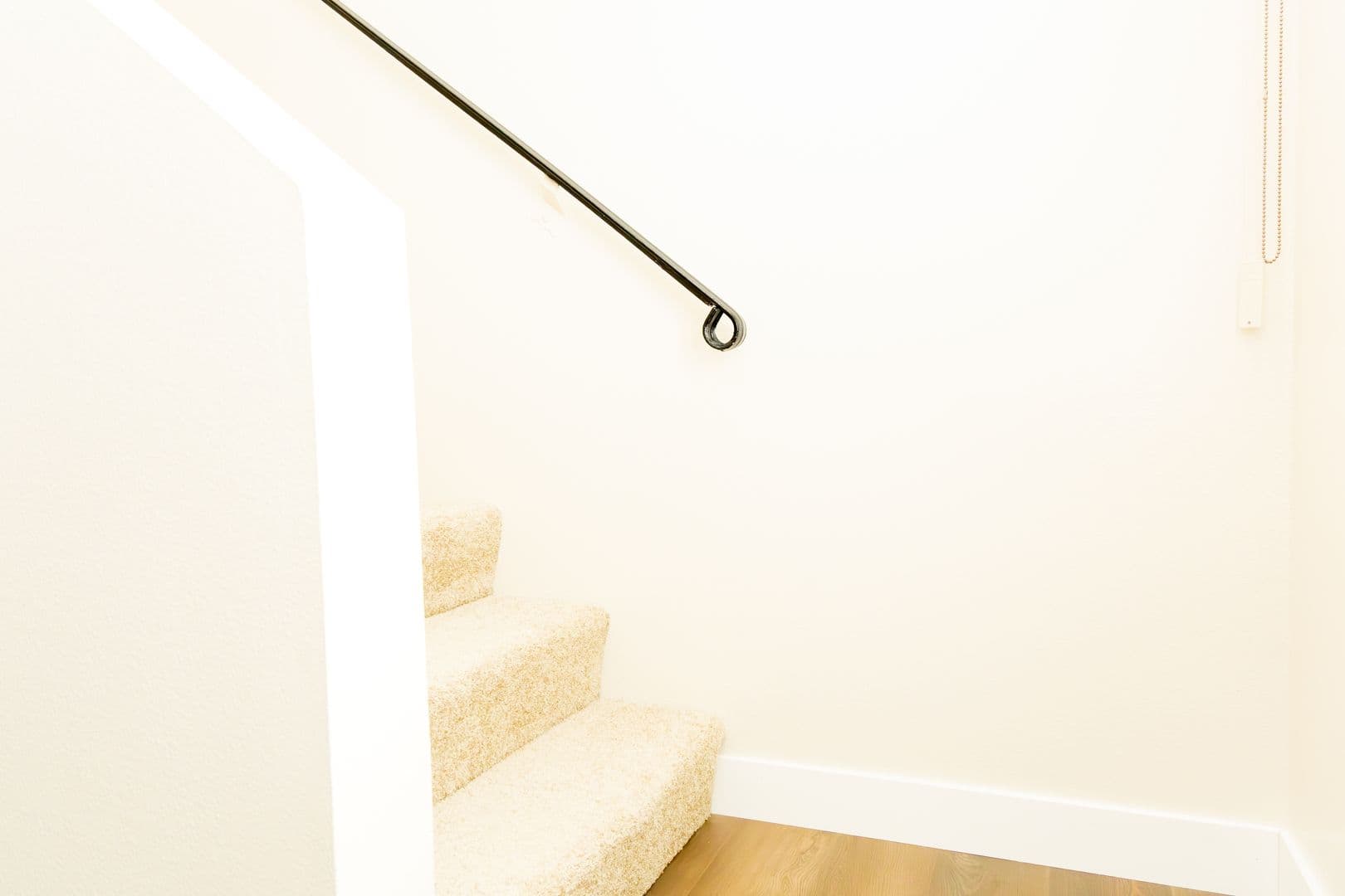 Long Beach Apartment: 3787 E 11th St