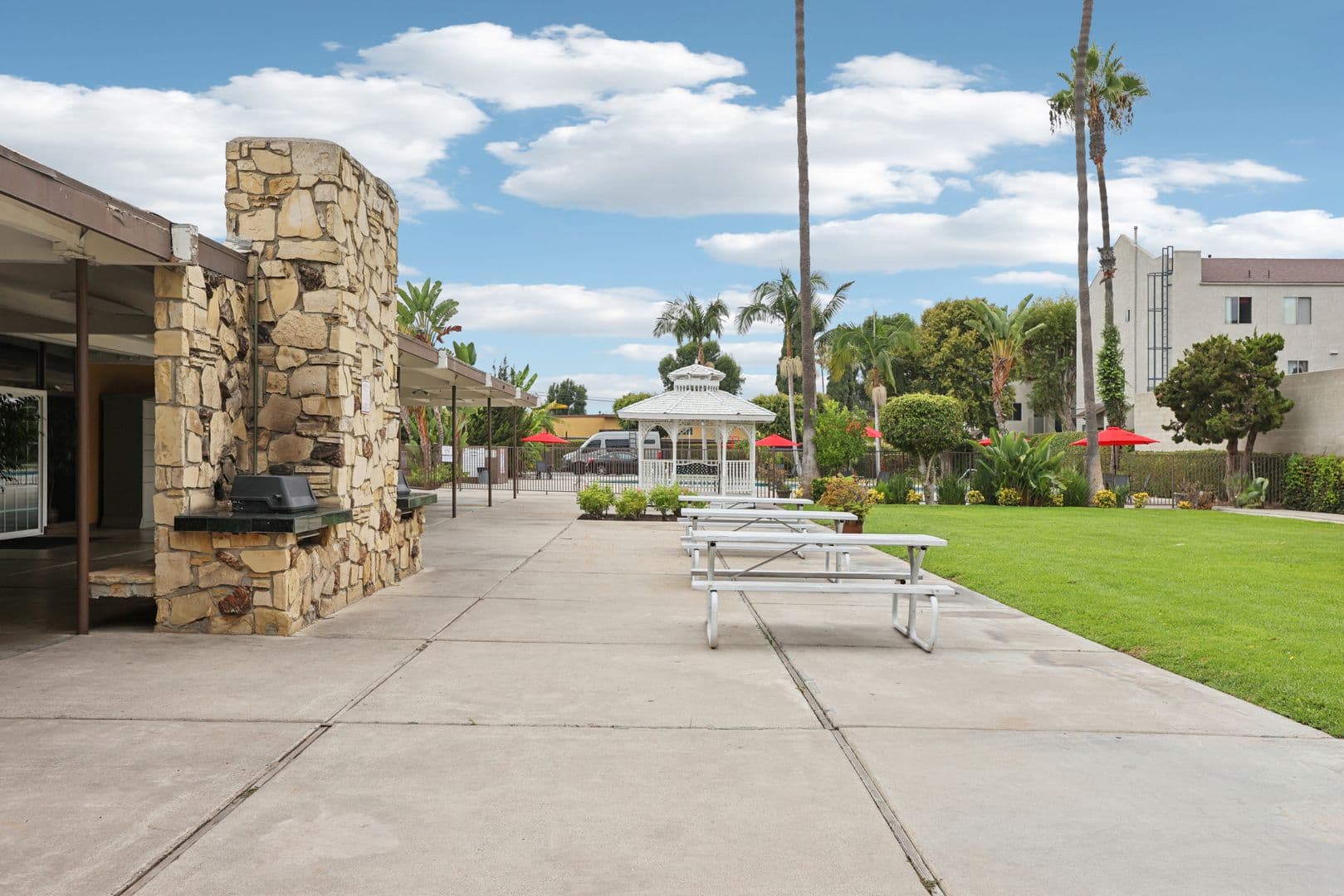 Anaheim Apartment: 145 S Westchester Dr