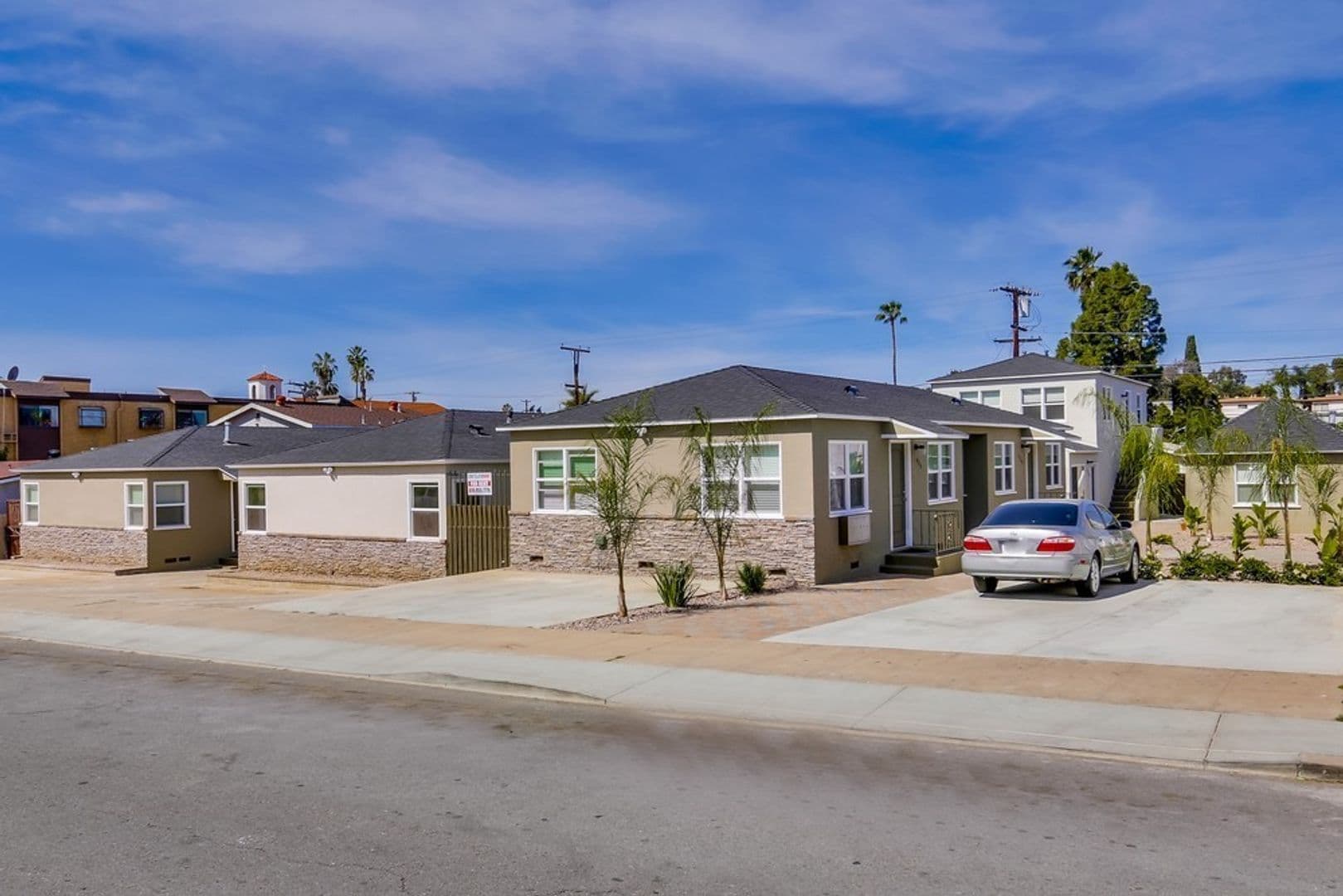 San Diego Apartment: 4154-4158 Estrella Avenue