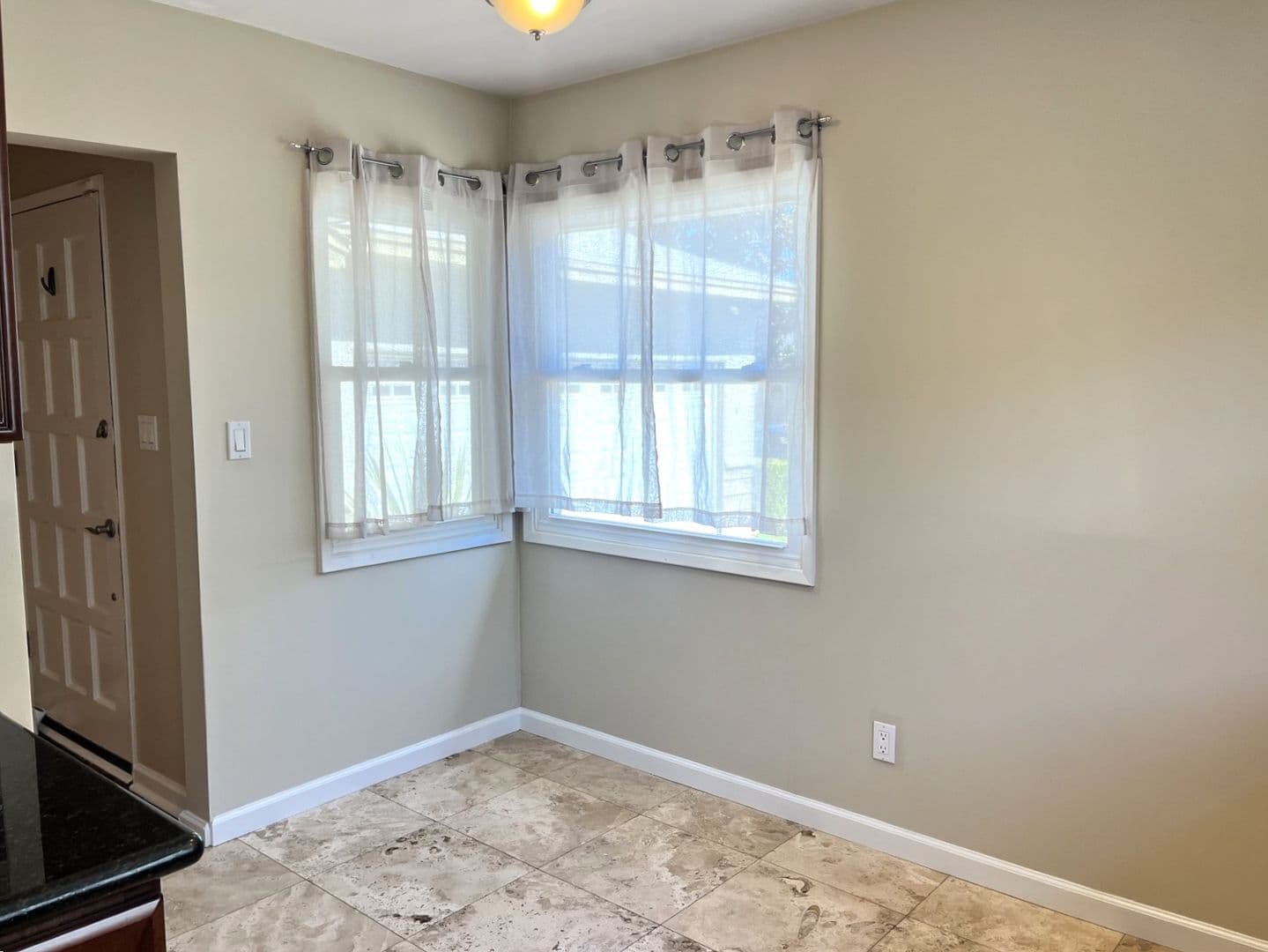 San Diego House: 5657 Barclay Ave