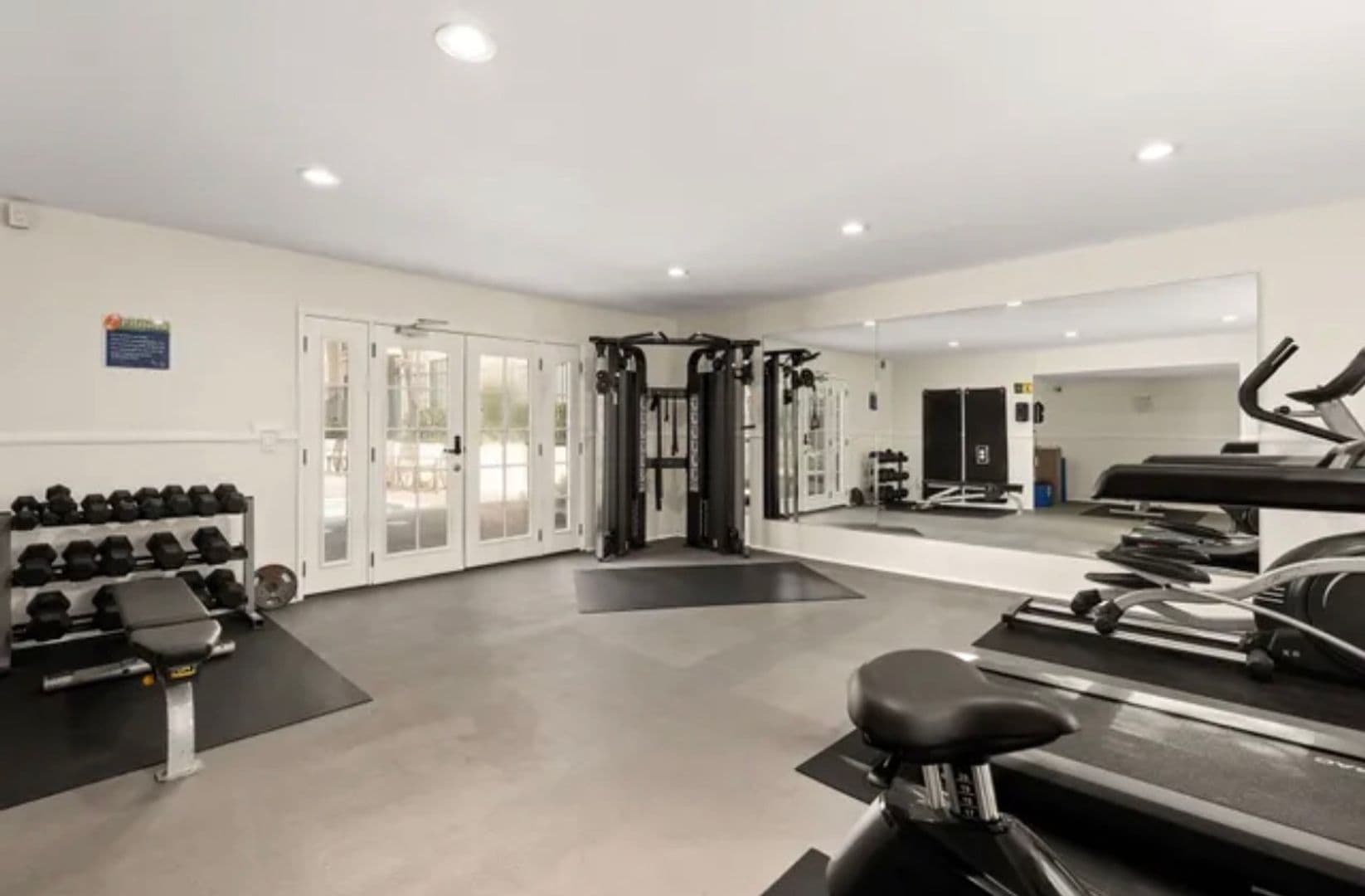 Downey Apartment: 9070 East Florence Ave