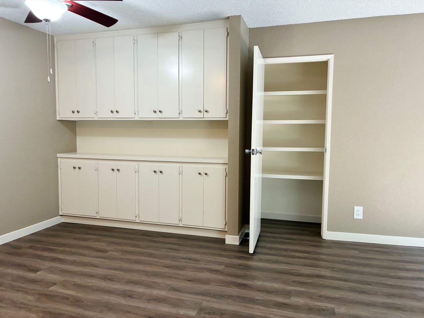 Chula Vista Apartment: 1486 Broadway Ave
