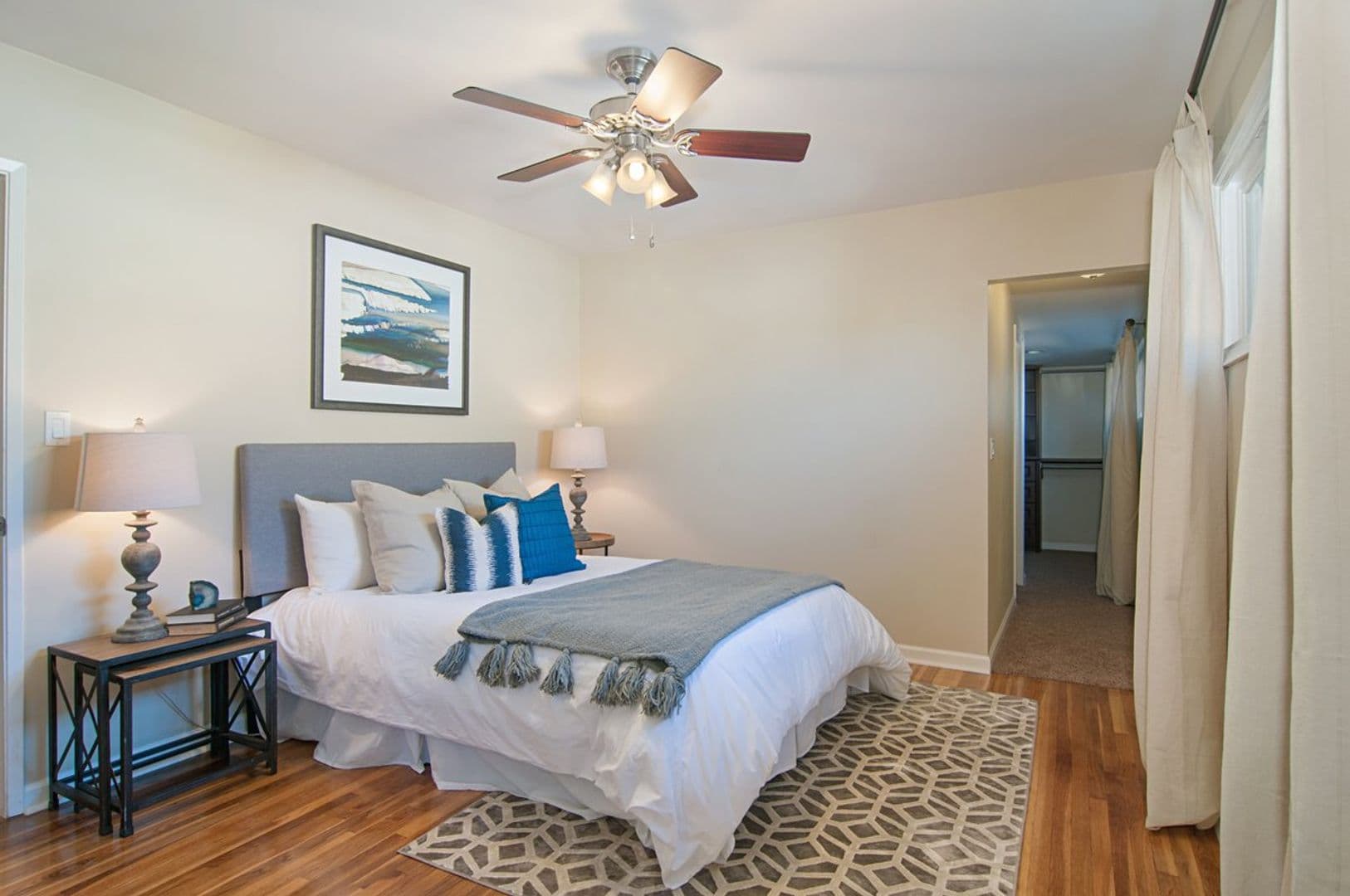 San Diego House: 5657 Barclay Ave