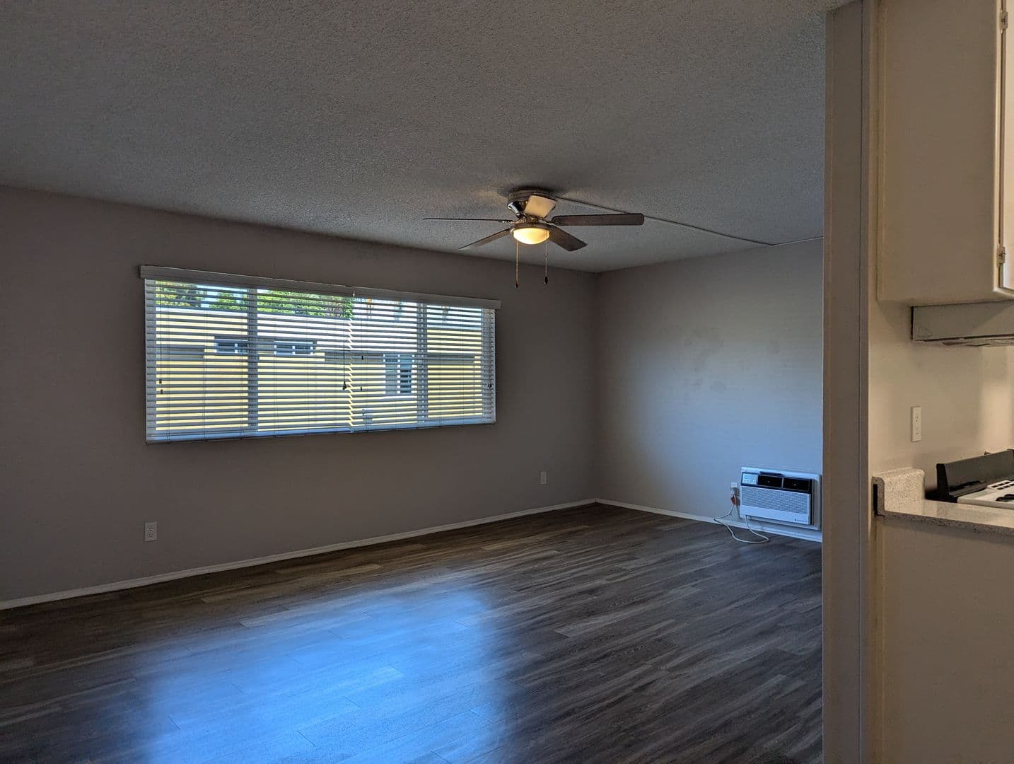 Poway Apartment: 13312 Community Rd