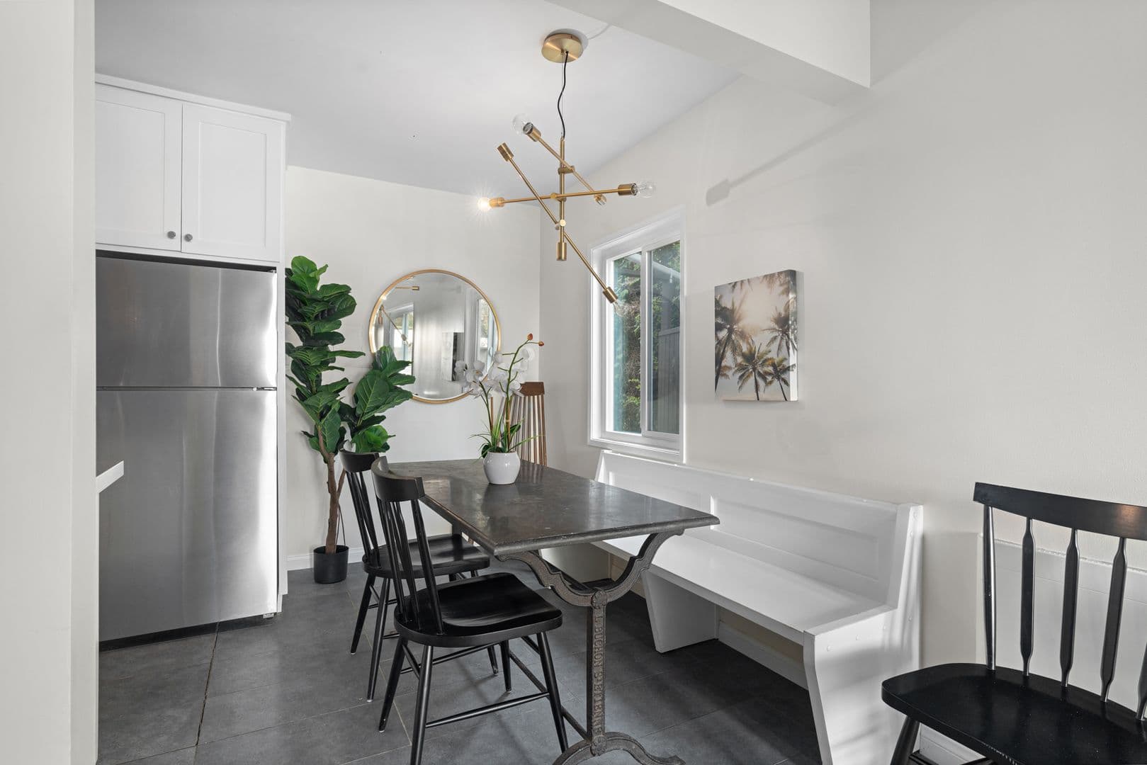 Venice Apartment: 707 - 707 1/2 6th Ave