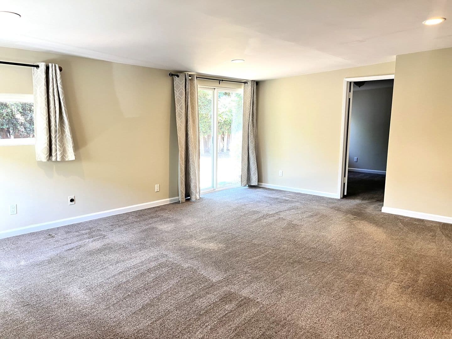 San Diego House: 5657 Barclay Ave