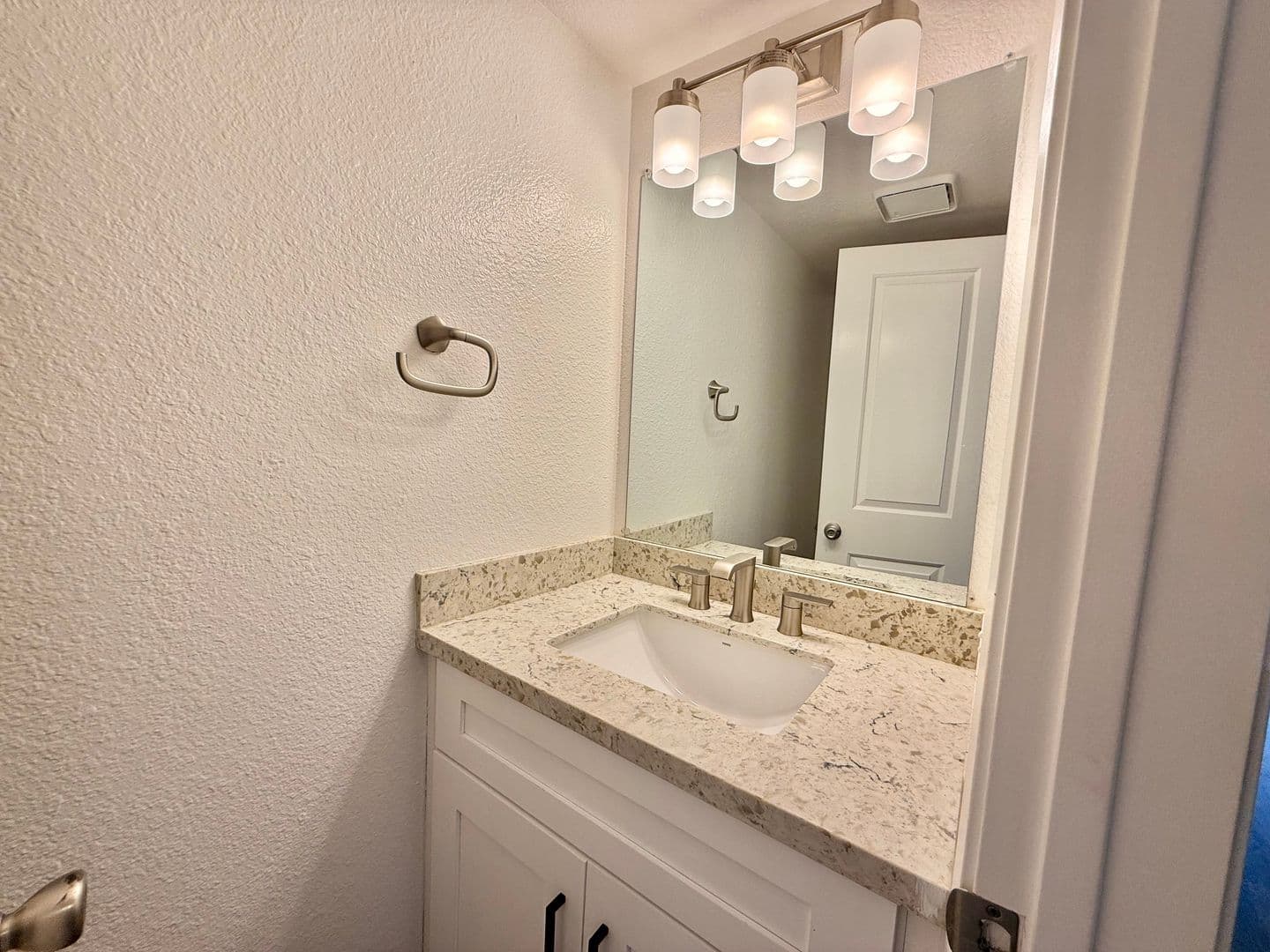 Imperial Beach Apartment: 1300 Holly Avenue