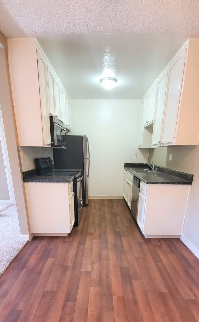 San Diego Apartment: 1435 Elder Ave