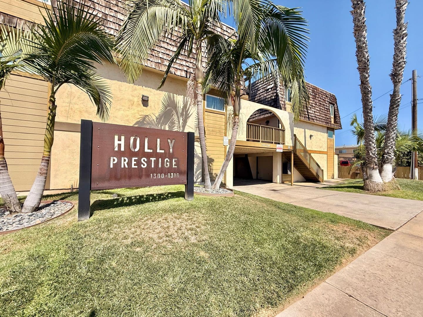 Imperial Beach Apartment: 1300 Holly Avenue