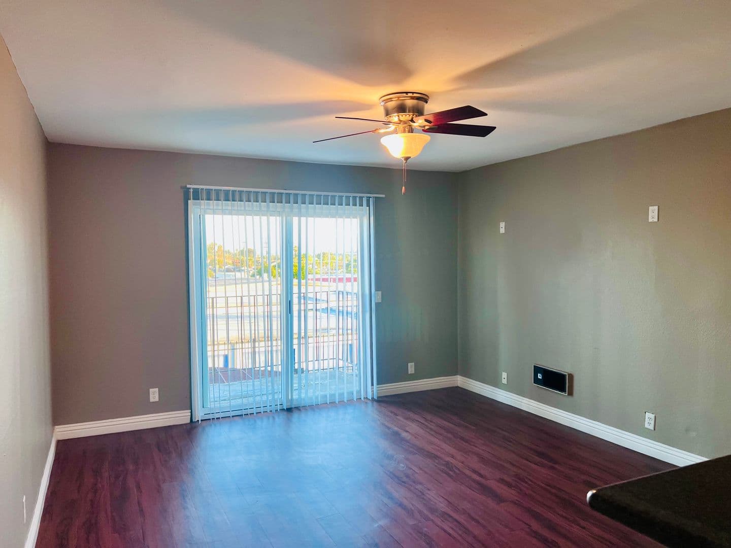 Vista Apartment: 415 Plymouth Dr