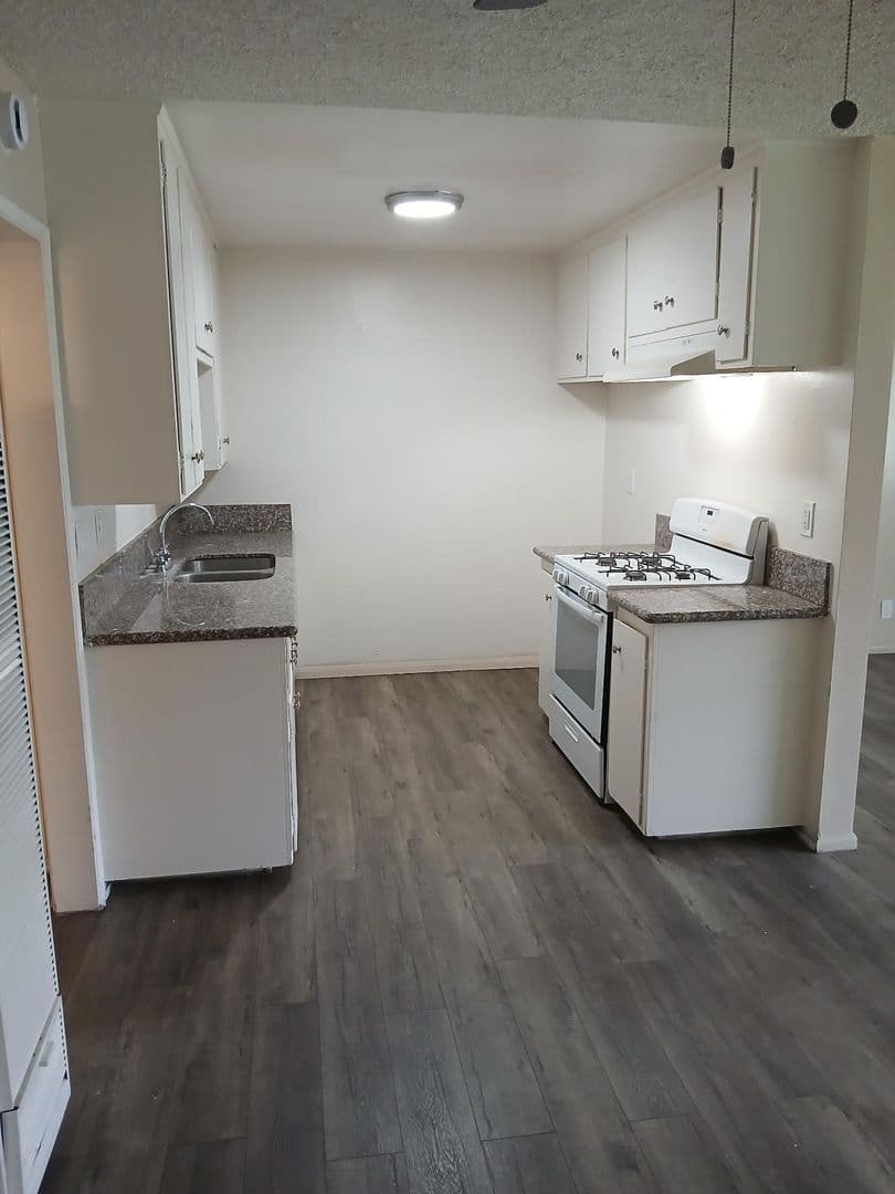 Upland Apartment: 942 Springfield St