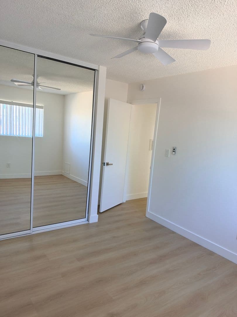 Huntington Beach Apartment: 311 Alabama St