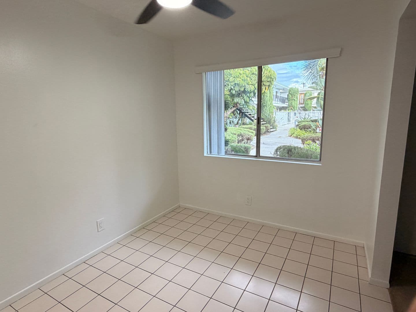 Garden Grove Apartment: 13200 Casa Linda Ln