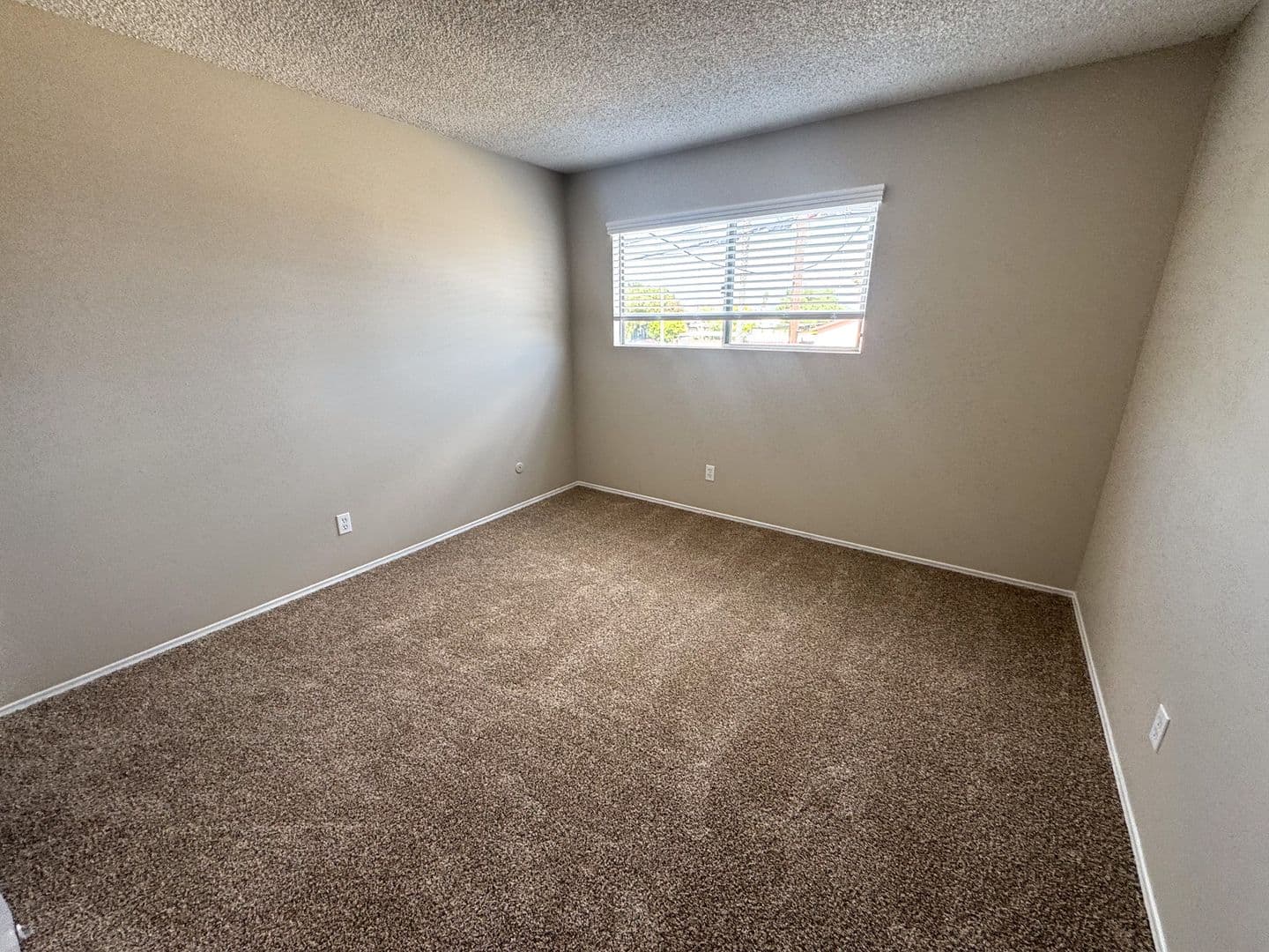 Imperial Beach Apartment: 1490 Hemlock Ave