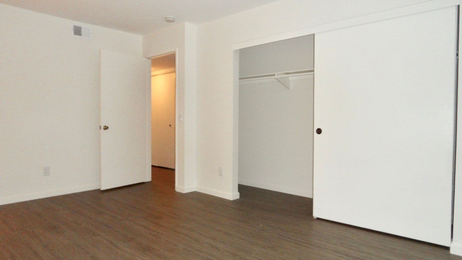 La Mesa Apartment: 8603-8633 Lemon Ave.