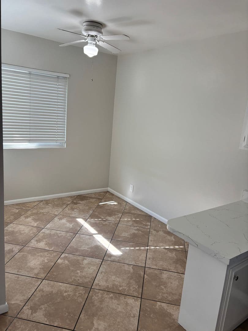 Hemet Apartment: 43611 Florida Ave