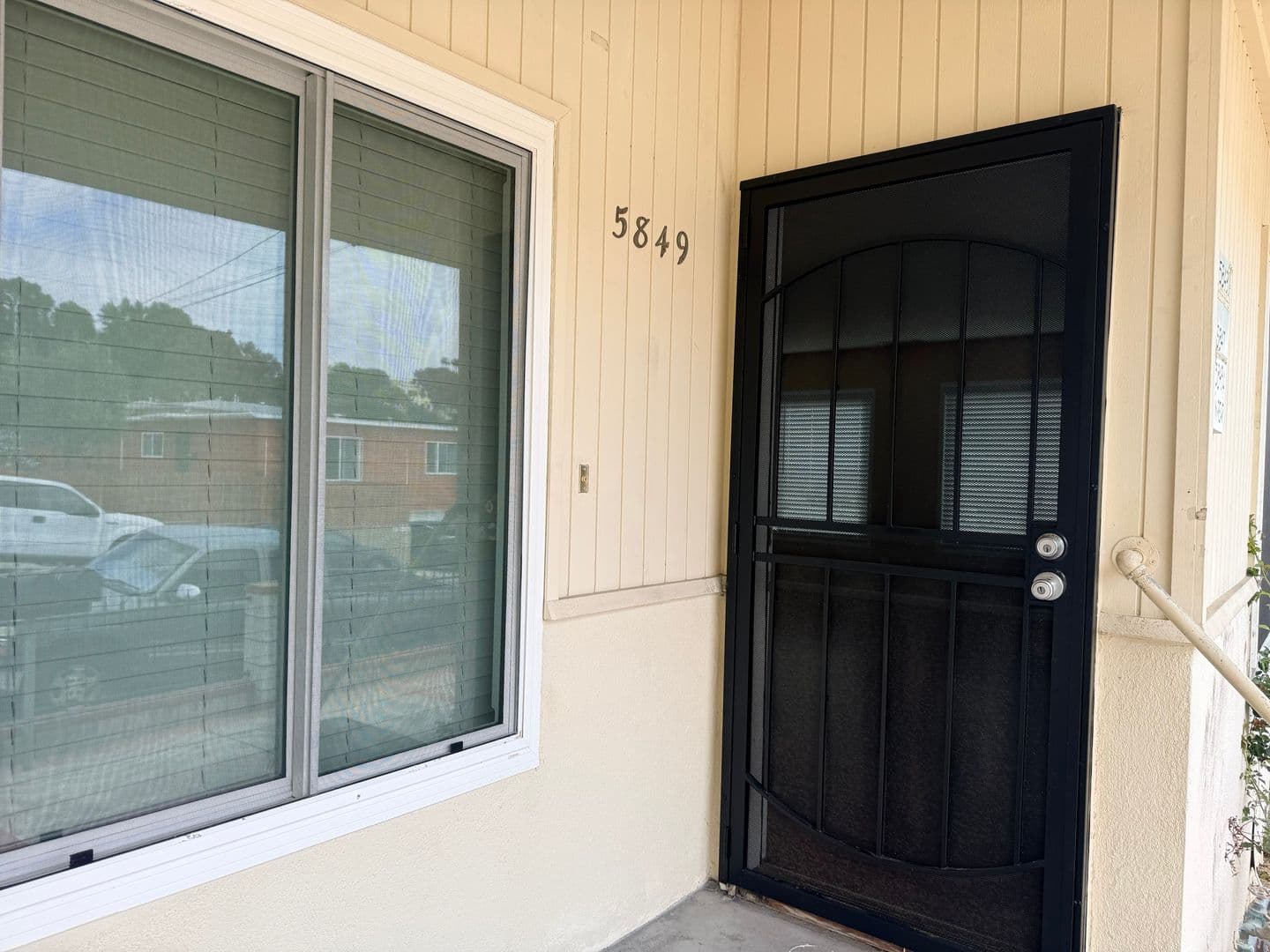 San Diego Apartment: 5847-5849 Mildred St