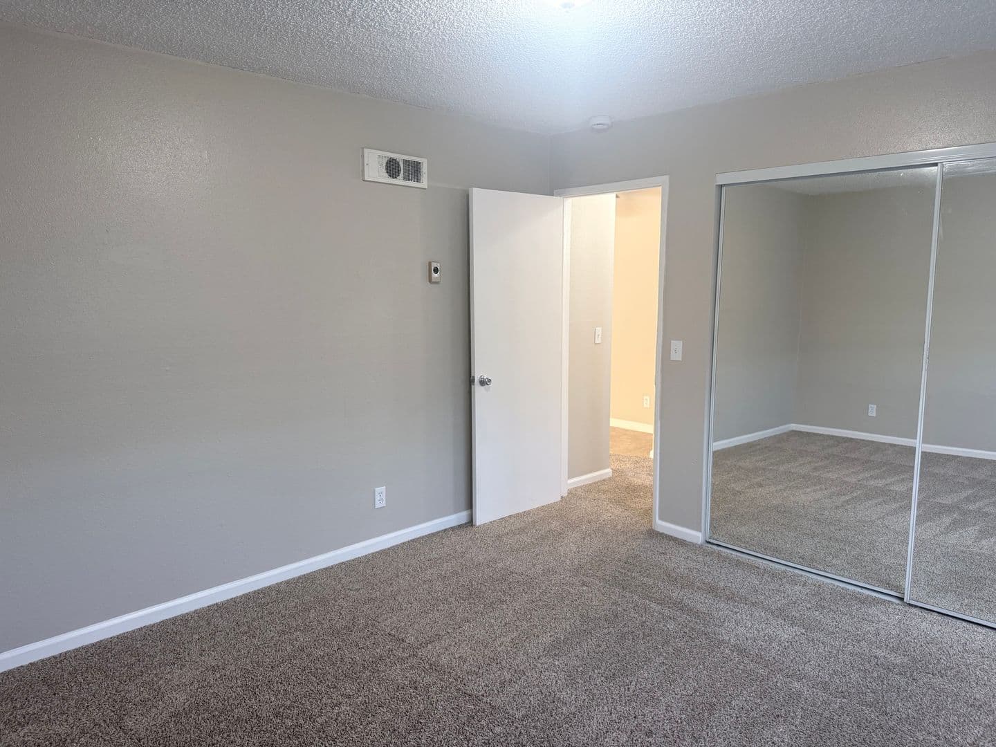 National City Apartment: 1121 E 6th Street