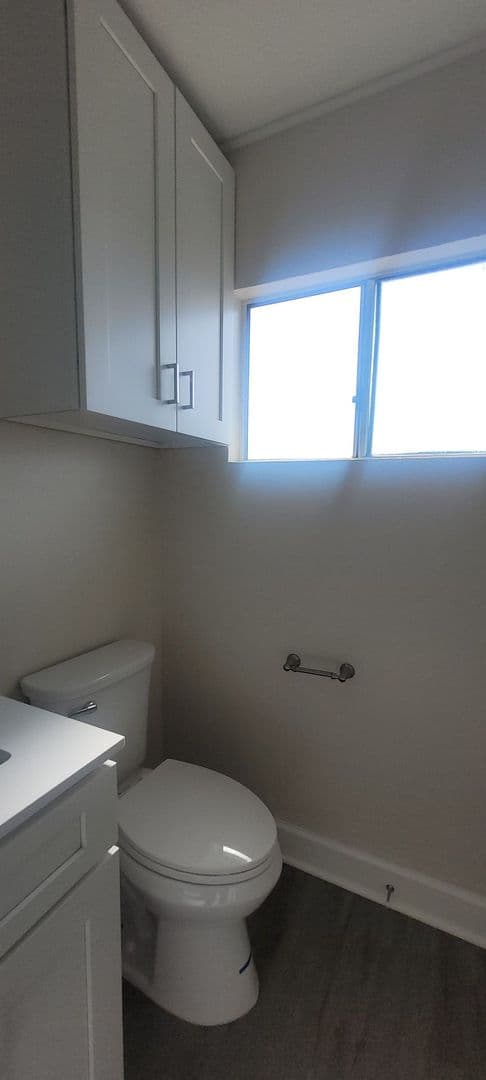 Anaheim Apartment: 119-135 S Fahrion Pl