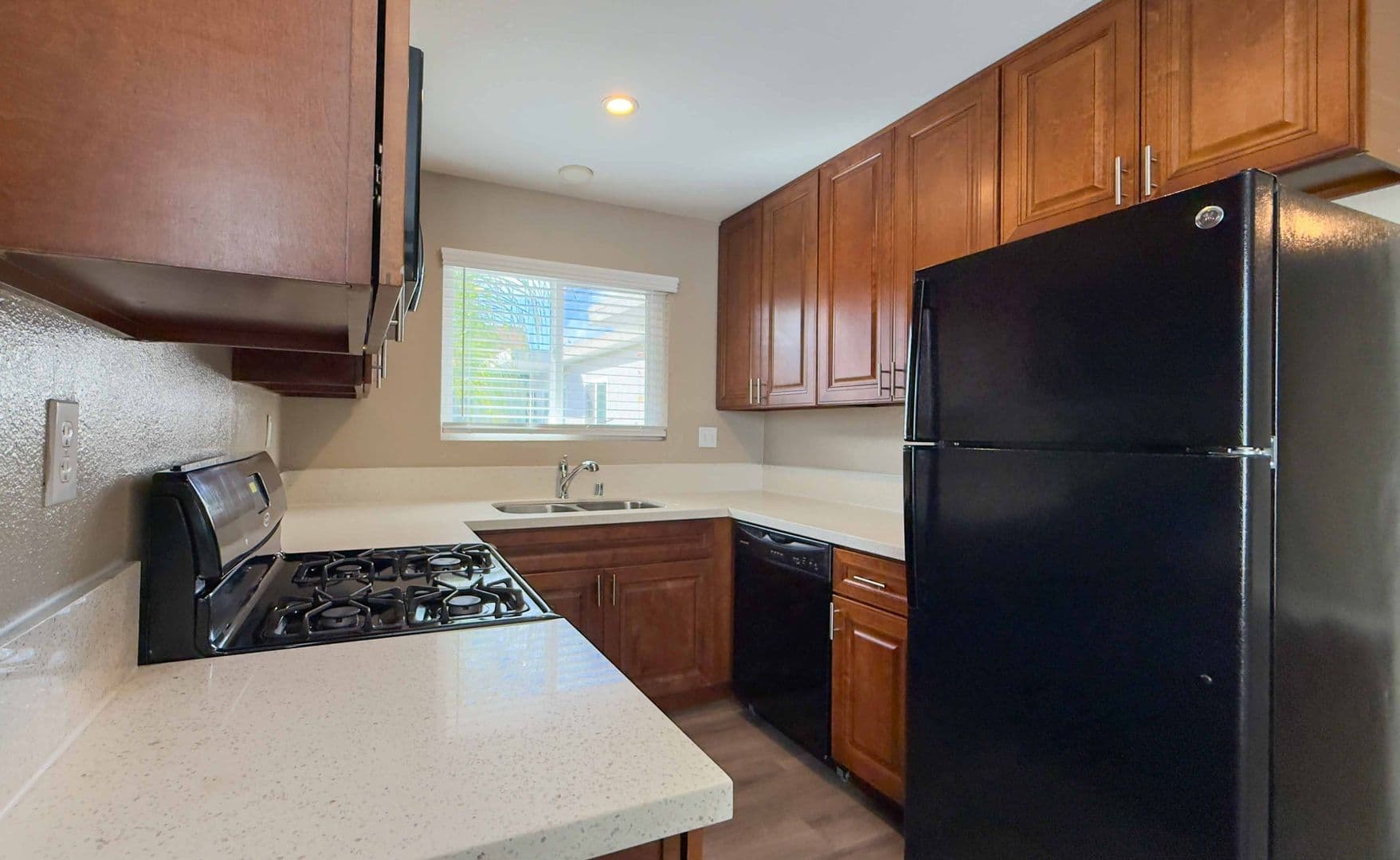 San Diego Apartment: 3877 46th Street