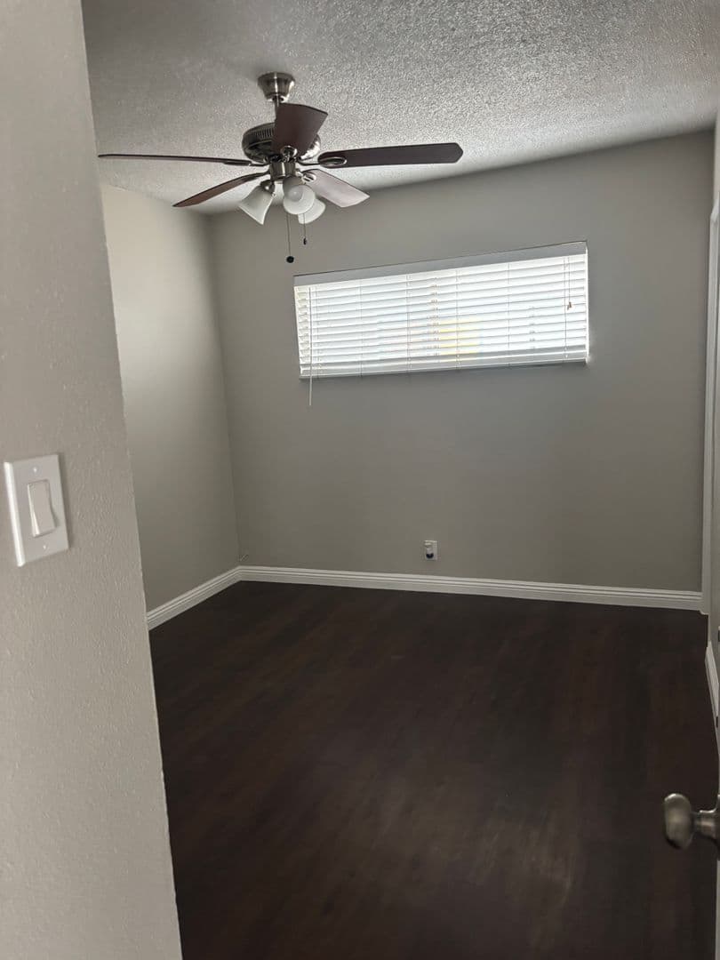 Downey Apartment: 7348-7352 Neo St