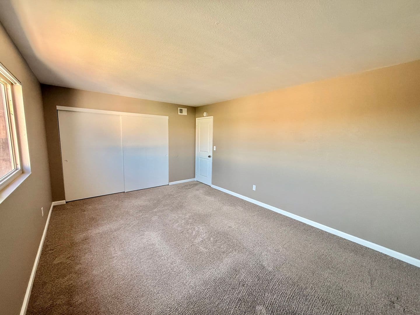 Imperial Beach Apartment: 1300 Holly Avenue