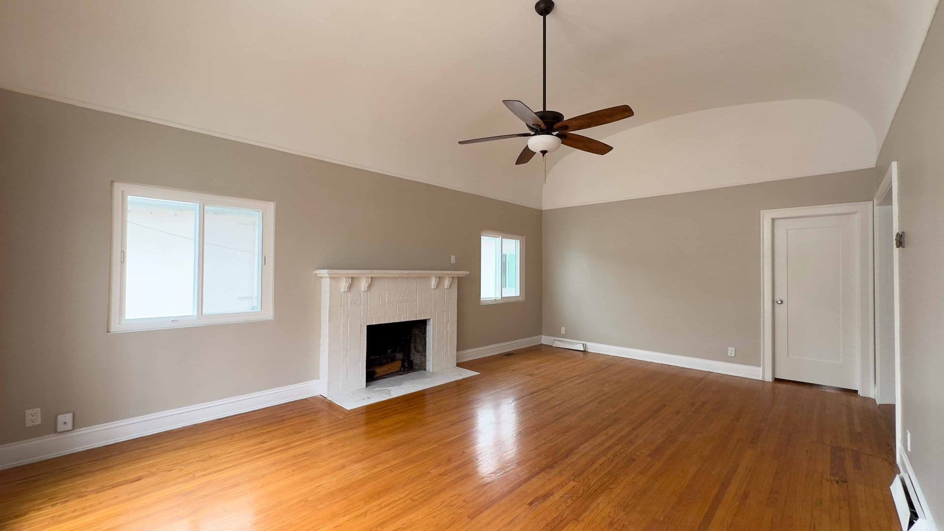 San Diego Apartment: 2446 Brant St.