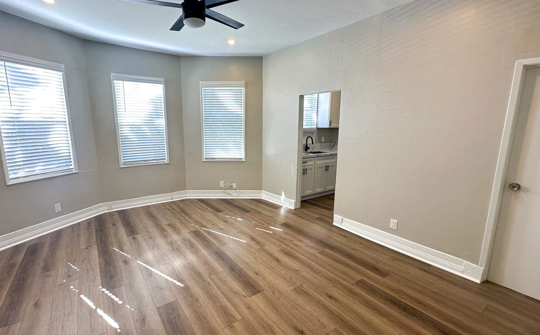 San Diego Apartment: 233 20th St
