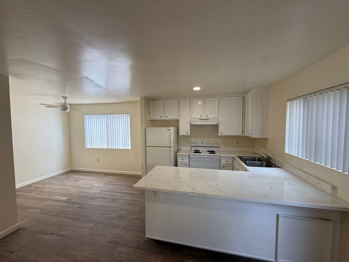 Vista Apartment: 1350 Calle Jules