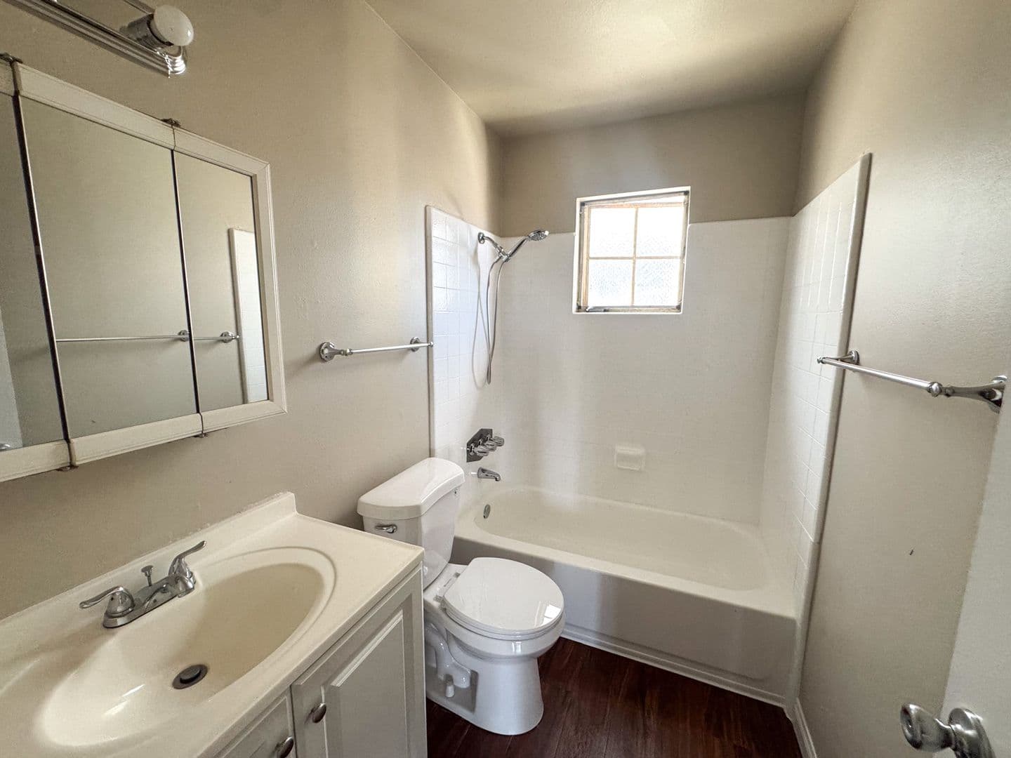 Imperial Beach Apartment: 1490 Hemlock Ave