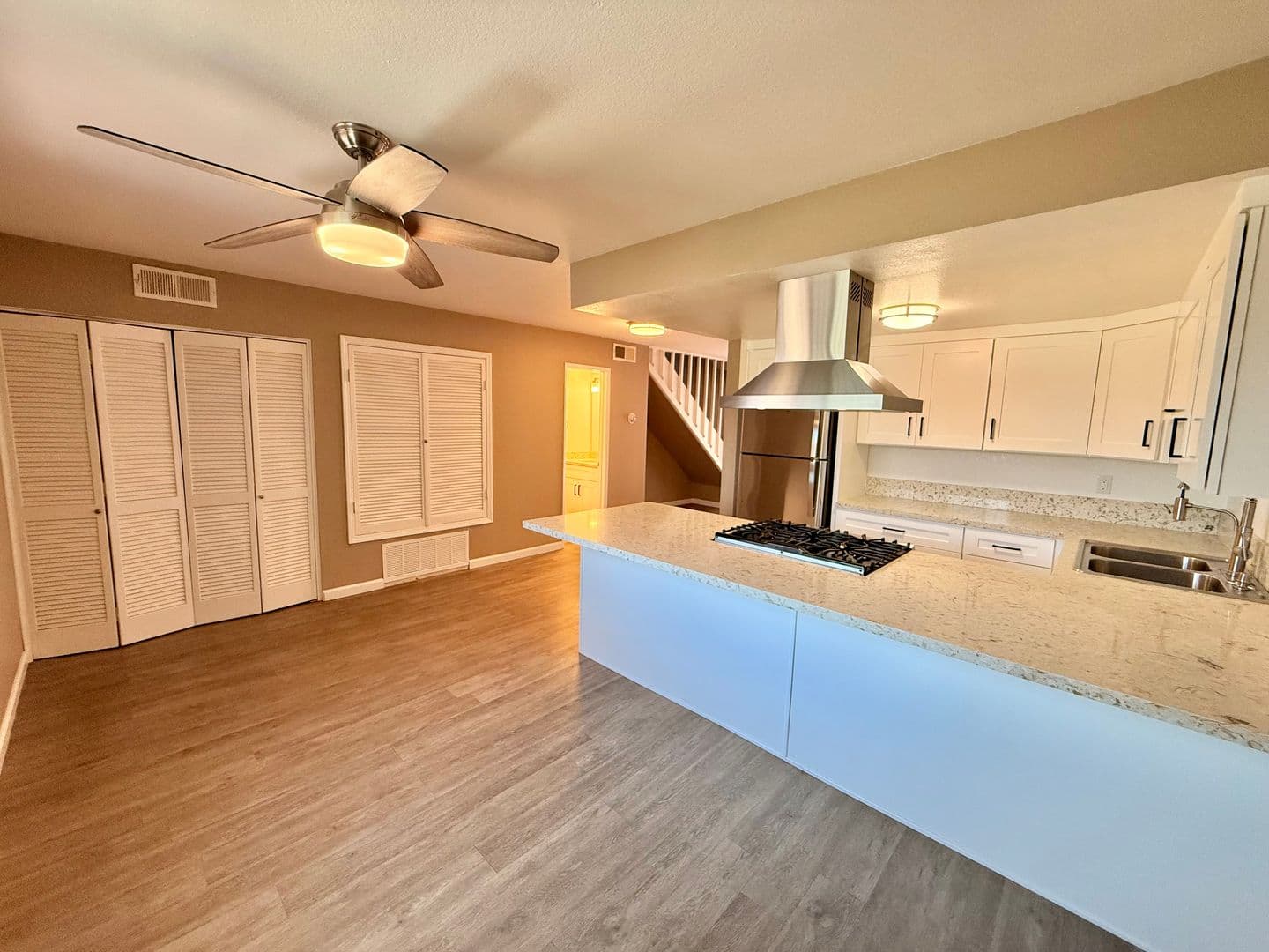 Imperial Beach Apartment: 1300 Holly Avenue
