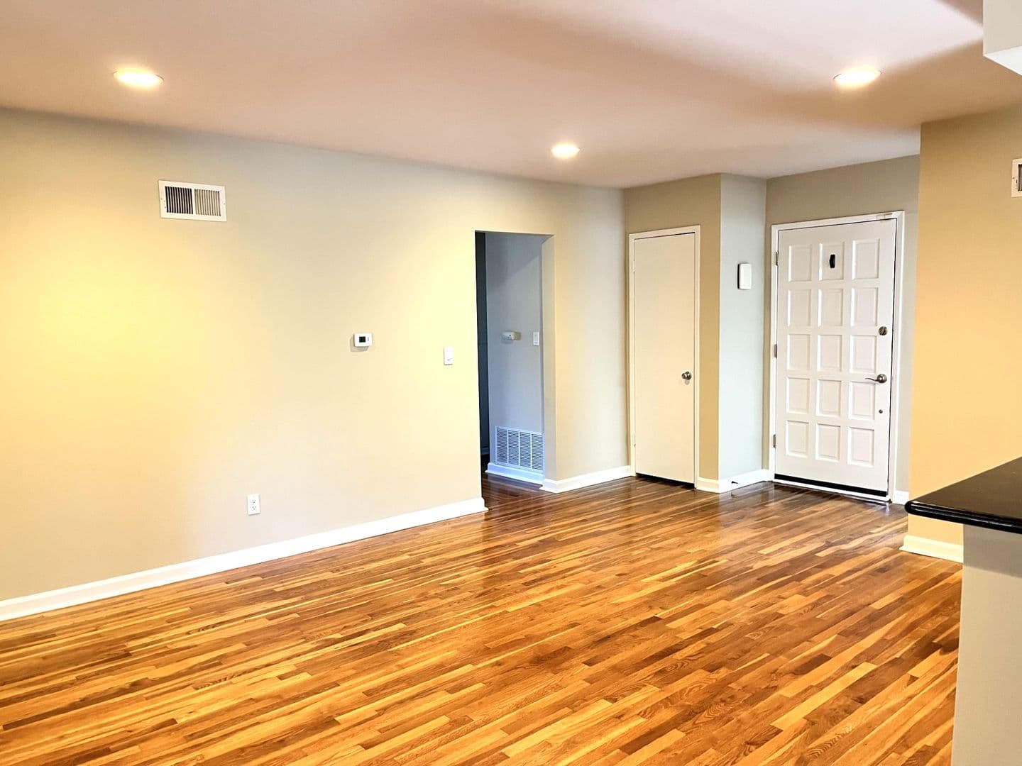 San Diego House: 5657 Barclay Ave