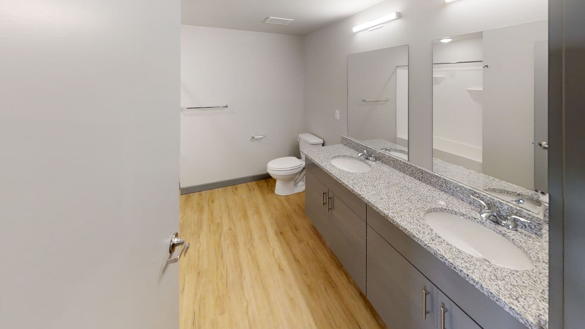 Champaign Apartment: 615 S Wright