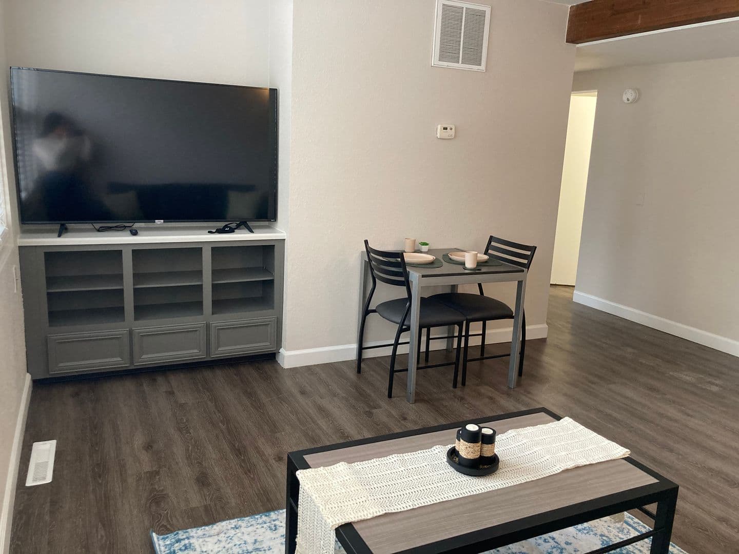 Champaign Apartment: 510 E Stoughton